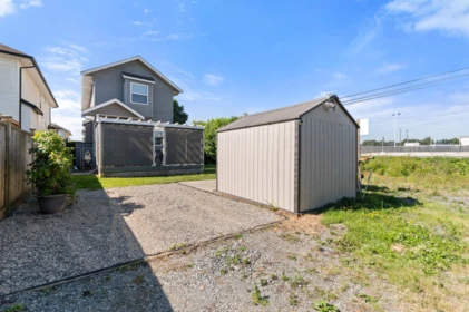 Swimming Pool Photo of 34609 7 Avenue, Abbotsford, BC