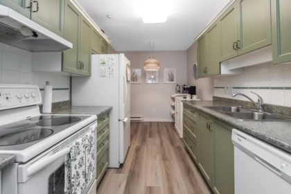 Kitchen Island Photo of 311 9018 208 Street, Langley, BC
