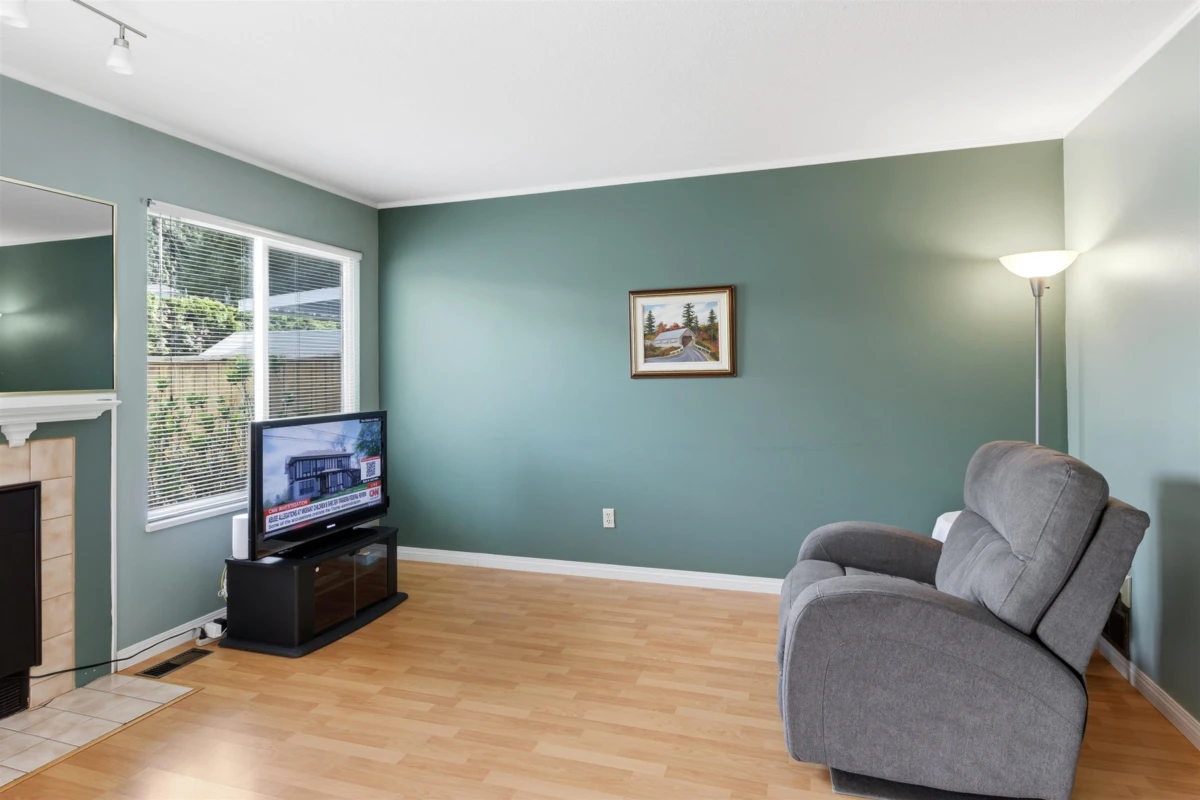 Dining Area Photo of 119 11255 Harrison Street, Maple Ridge, BC