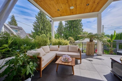 Breakfast Nook Photo of 449 E 15th Street, North Vancouver, BC