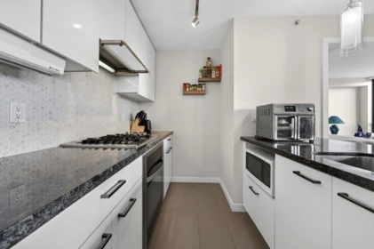 Kitchen Photo of 2701 2982 Burlington Drive, Coquitlam, BC