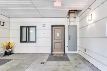 Kitchen Photo of 413 14358 60 Avenue, Surrey, BC