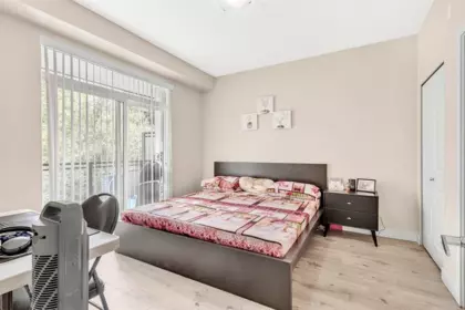 Powder Room Photo of 413 14358 60 Avenue, Surrey, BC