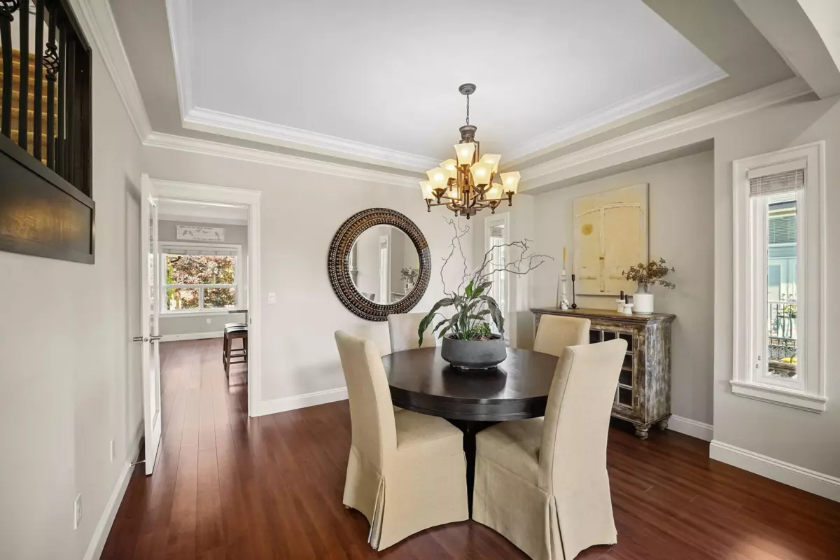 Family Room Photo of 19375 73 Avenue, Surrey, BC