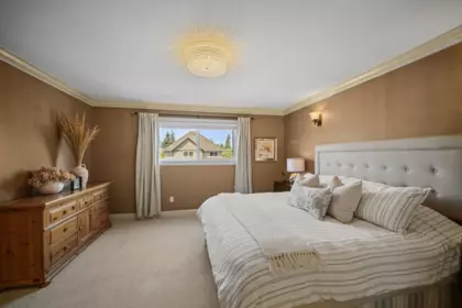 Office / Den Photo of 19375 73 Avenue, Surrey, BC