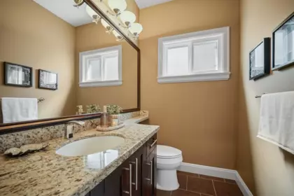 Powder Room Photo of 19375 73 Avenue, Surrey, BC