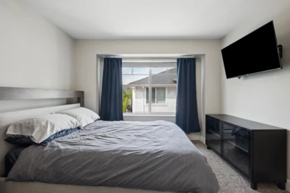Guest Bathroom Photo of 16 2528 156 Street, Surrey, BC