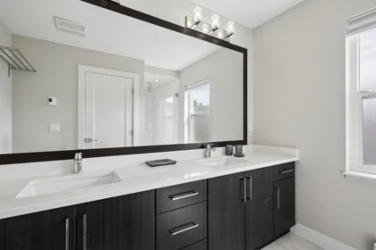 Office / Den Photo of 16 2528 156 Street, Surrey, BC