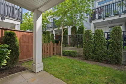 Outdoor Deck Photo of 16 2528 156 Street, Surrey, BC