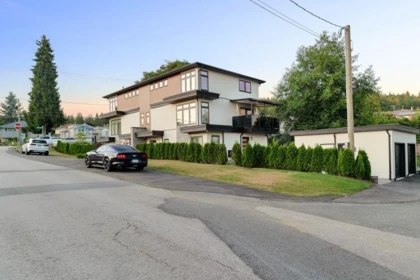 Backyard Photo of 1012 Augusta Avenue, Burnaby, BC