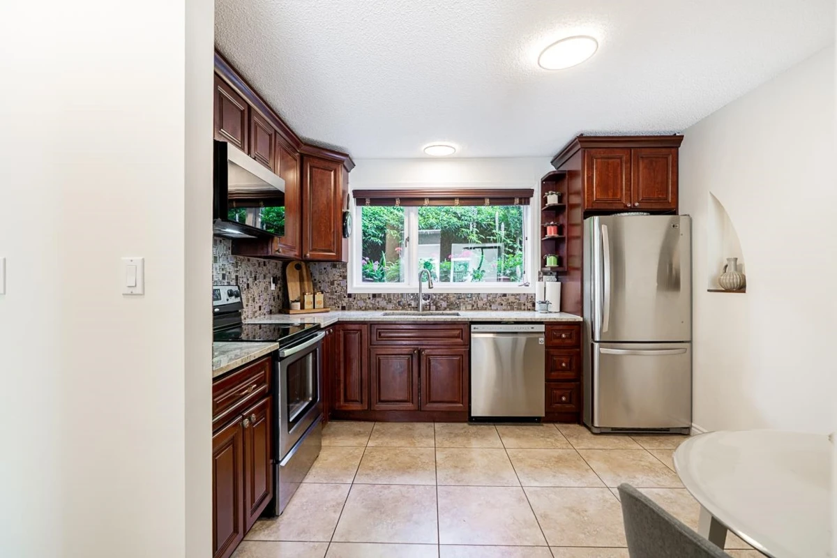 Living Room Photo of 2995 Corona Drive, Burnaby, BC