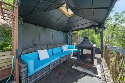 Swimming Pool Photo of 10433 248 Street, Maple Ridge, BC