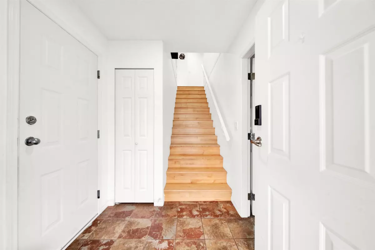 Family Room Photo of 35114 Laburnum Avenue, Abbotsford, BC
