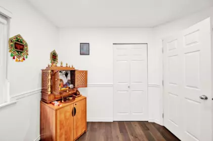 Entry Foyer Photo of 35114 Laburnum Avenue, Abbotsford, BC