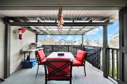 Swimming Pool Photo of 35114 Laburnum Avenue, Abbotsford, BC