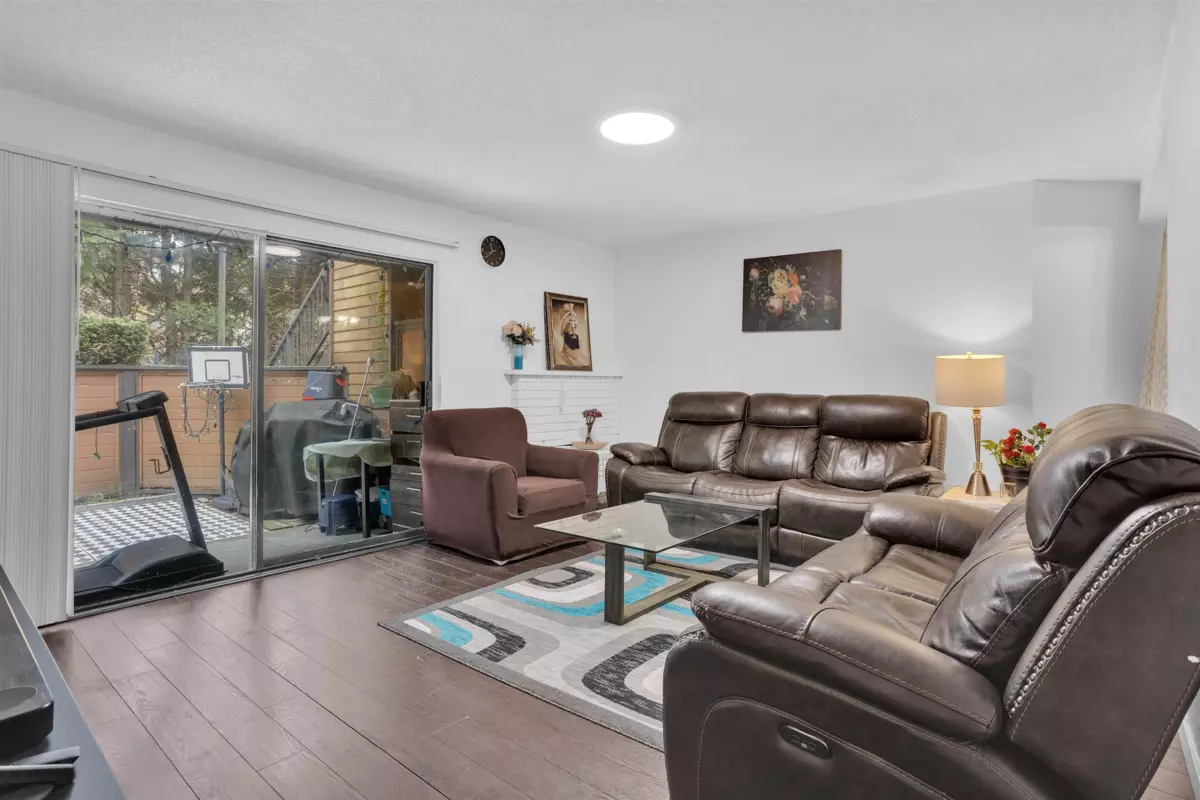 Family Room Photo of 1204 10620 150 Street, Surrey, BC