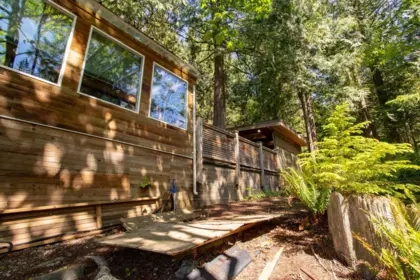 Hot Tub / Spa Photo of 5225 Coombe Lane, Belcarra, BC