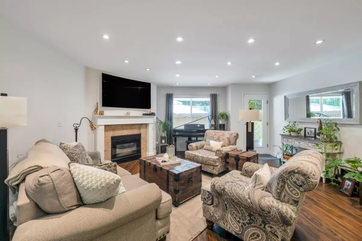Living Room Photo of 21 8855 212 Street, Langley, BC