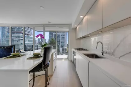 Breakfast Nook Photo of 602 6537 Telford Avenue, Burnaby, BC