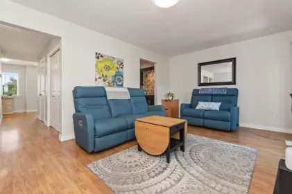 Breakfast Nook Photo of 27 45286 Watson Road, Chilliwack, BC
