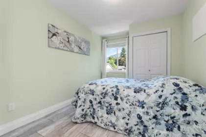 Guest Bathroom Photo of 27 45286 Watson Road, Chilliwack, BC