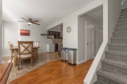 Walk-In Closet Photo of 27 45286 Watson Road, Chilliwack, BC