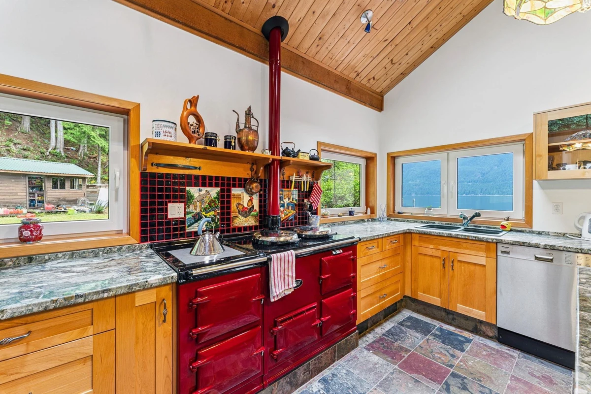 Dining Area Photo of 12 & 13 Coldwell Beach, North Vancouver, BC
