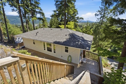 Backyard Photo of 5673 Salmon Drive, Sechelt, BC
