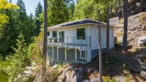 5673 Salmon Drive, Sechelt, BC