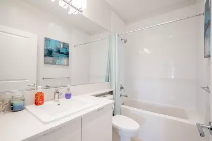Entry Foyer Photo of C620 8150 207 Street, Langley, BC