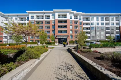 Staircase Photo of C620 8150 207 Street, Langley, BC