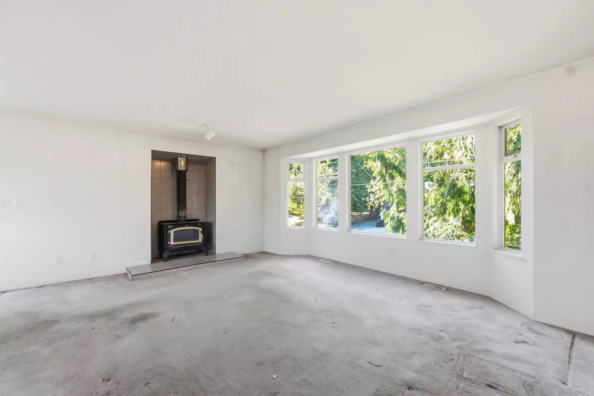 Family Room Photo of 19741 47 Avenue, Langley, BC