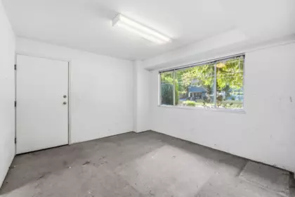 Hallway Photo of 19741 47 Avenue, Langley, BC