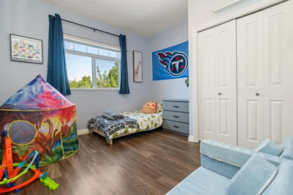Garage Interior Photo of 34832 1 Avenue, Abbotsford, BC