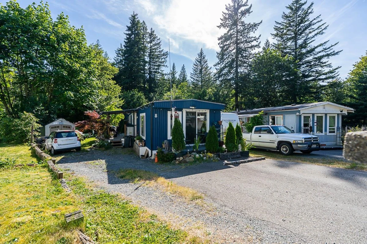Exterior Rear Photo of 8 2216 Lougheed Highway, Agassiz, BC