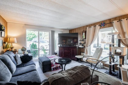 Breakfast Nook Photo of 8 2216 Lougheed Highway, Agassiz, BC