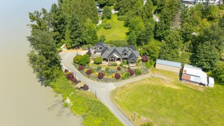 Community Amenities Photo (Clubhouse) of 42721 Old Orchard Road, Chilliwack, BC