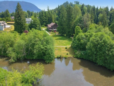 Hot Tub / Spa Photo of 34328 White Avenue, Mission, BC