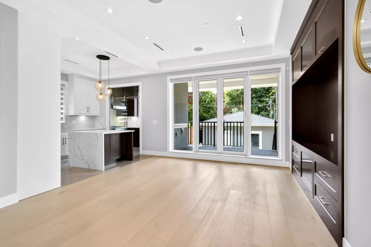 Dining Area Photo of 3964 W 21st Avenue, Vancouver, BC