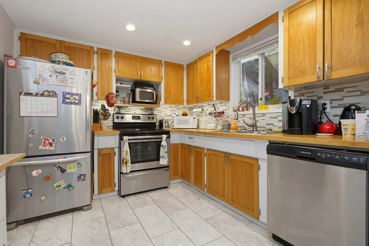Dining Area Photo of 404 Bruneau Place, Langley, BC