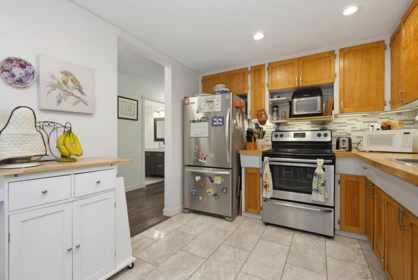 Kitchen Photo of 404 Bruneau Place, Langley, BC
