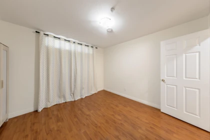 Hallway Photo of 6899 Fleming Street, Vancouver, BC