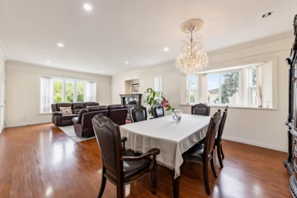Kitchen Island Photo of 6899 Fleming Street, Vancouver, BC