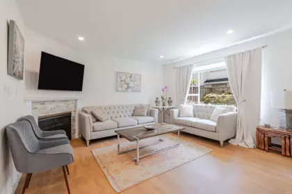 16 901 W 17th Street, North Vancouver, BC, North Vancouver — Townhouse for sale