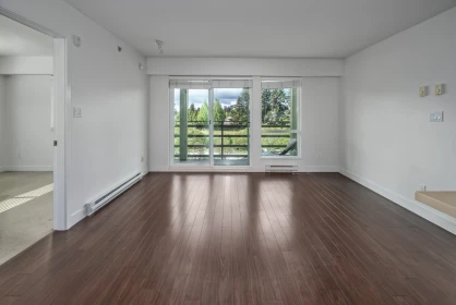 406 15735 Croydon Drive, Surrey, BC, Surrey — Apartment/Condo for sale