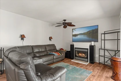 Laundry Room Photo of 5748 Montesina Place, Chilliwack, BC