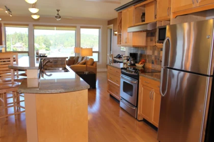 Kitchen Photo of 18D 12849 Lagoon Road, Madeira Park, BC