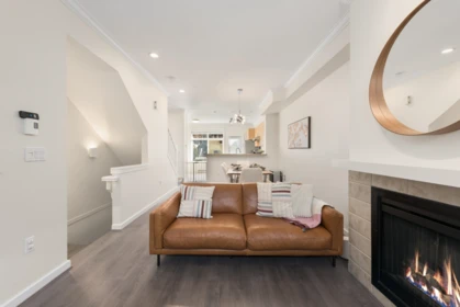 Primary Bedroom Photo of 319 W 59th Avenue, Vancouver, BC