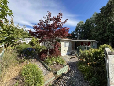 Primary Bedroom Photo of 32 5575 Mason Road, Sechelt, BC