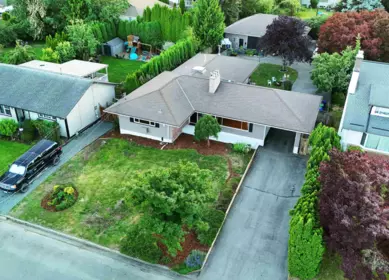 Family Room Photo of 9725 Juniper Street, Chilliwack, BC
